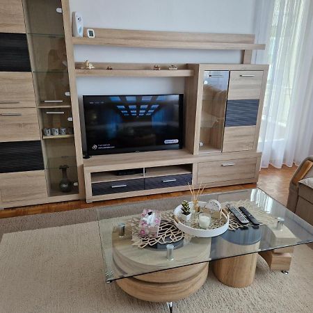 Bugojno Stan Apartment ภายนอก รูปภาพ
