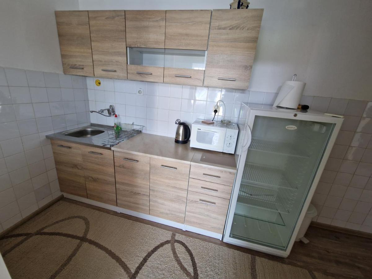 Bugojno Stan Apartment ภายนอก รูปภาพ